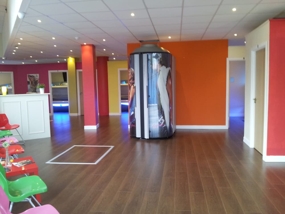 THE TANNING COVE Updated August 2024 Retail Unit, Metro Hotel