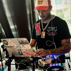 DJ Louie V - Chemistry Steak House (Hyde Park)