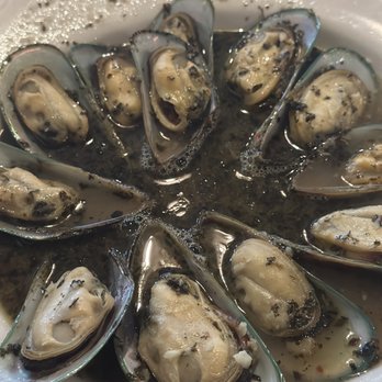 Broccolini - Mussels al Salto - Italian Near Me - Cooper City, Florida