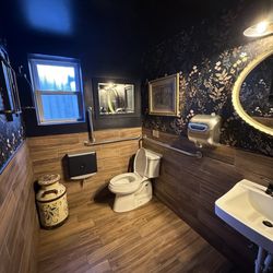 Barn Bird Kitchen - Neat and clean