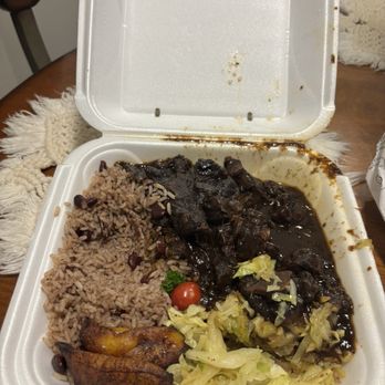 Da Reggae Cafe - Rockaway Oxtails - Caribbean Near Me - Greensboro, North Carolina