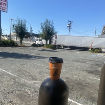 Bridge Mart - Coffee waiting to re-enter traffic - Convenience Stores Near Me - Oakland, California