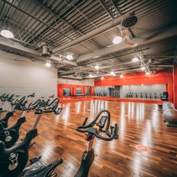 Fuzion Fitness Mississauga - Group Fitness Studio