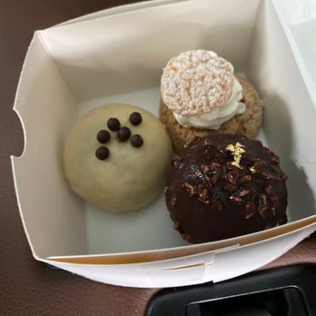 Barachou - Cookies and cream left, original top and hazelnut bottom - Desserts Near Me - New York, New York Barachou - Cookies and cream left, original top and hazelnut bottom - Desserts Near Me - New York, New York