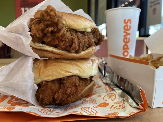 Popeyes Louisiana Kitchen by null
