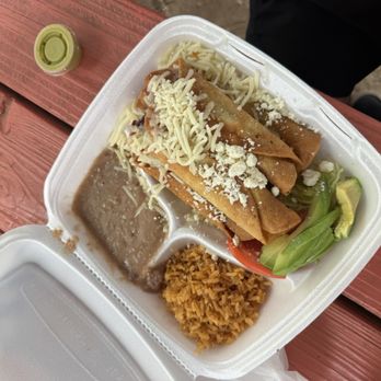 Rosita Kitchen - Chicken flautas - Mexican Near Me - Austin, Texas
