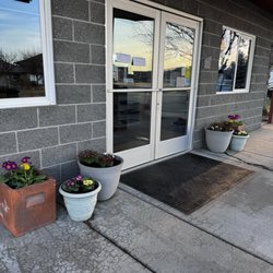 Horn Rapids Rv Resort - Come see for yourself! Beautiful! Reviews that are bad are from old guest that were no longer living there and had to leave.