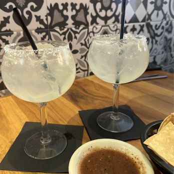 El Mirasol - Mexican Near Me - San Antonio, Texas