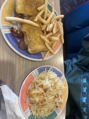 Dee's Family Restaurant by null