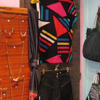 Chez Paulette - Women's Clothing Near Me - Paris, 75