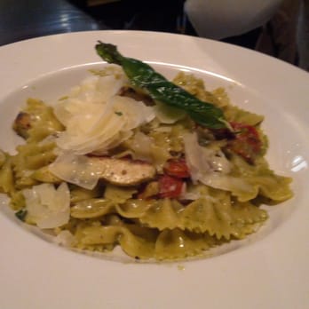 Moonstones - Chicken farfalle - Live/Raw Food Near Me - Chelmsford, Massachusetts