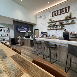 Cafe 10:31 - inside