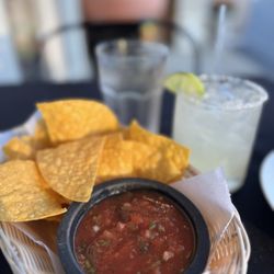 Acapulco Mexican Restaurant - Fresh Chips, Salsa and Margarita