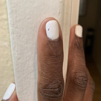 Nails Paradise - Chipped nail polish less than 24 hours later - Nail Salons Near Me - Glendale, California