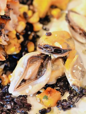 Woven Seafood & Chophouse by null