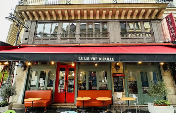 Le Louvre Ripaille by null