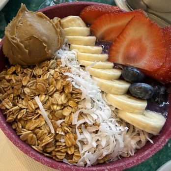 Cafe Bonjour - Signature Blueberry Bowl - Breakfast & Brunch Near Me - Boston, Massachusetts
