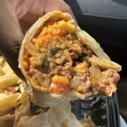Los Amigos Mexican Restaurant & Bar - Rotten veggies and pork and there was hair in my sandwich