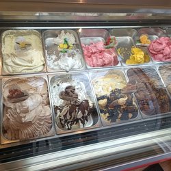 Eiscafe Sorriso - Die Eistheke