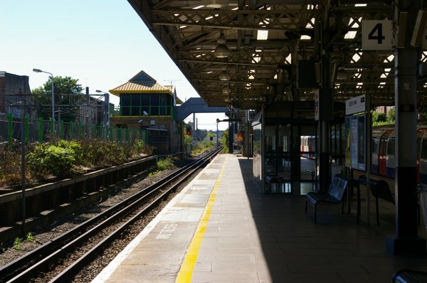 Queen's Park by null