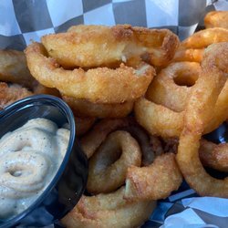 64 On The Rocks - Onion Rings