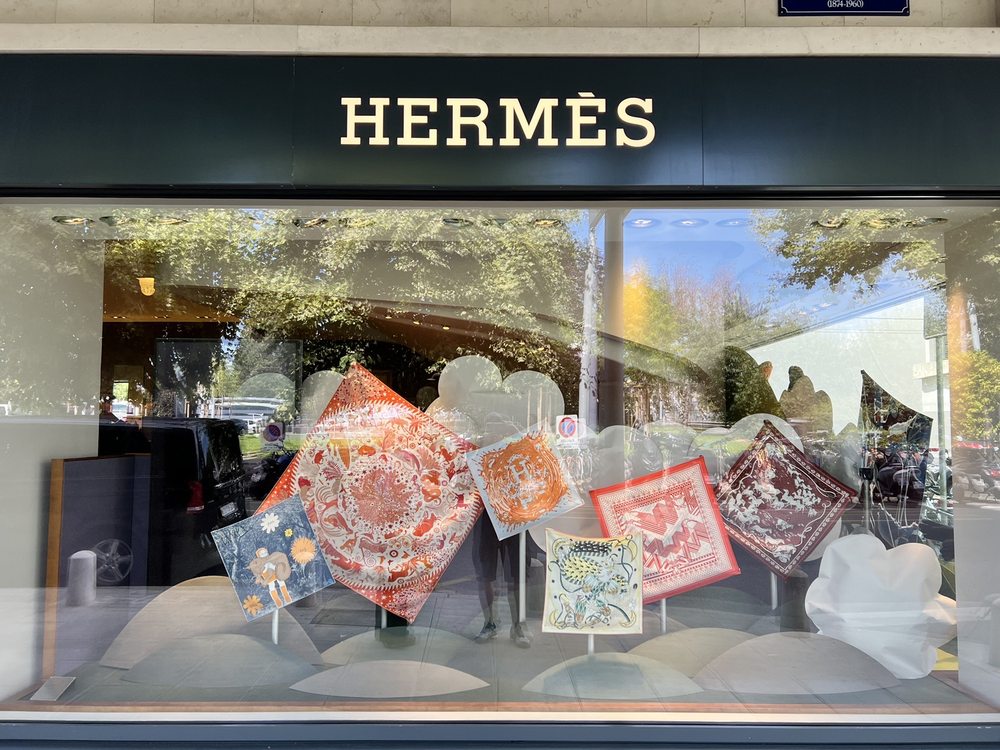 HERMÈS (SUISSE) Rue de la Tour de l'Ile 4, Genève, Switzerland
