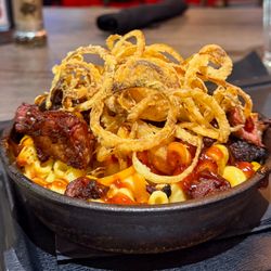 Tap House Social - Mac and cheese bowls.