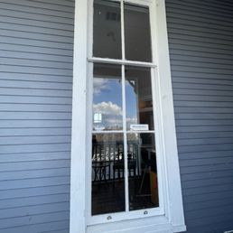 The unique sliding window accessing the rear deck. The unique sliding window accessing the rear deck.