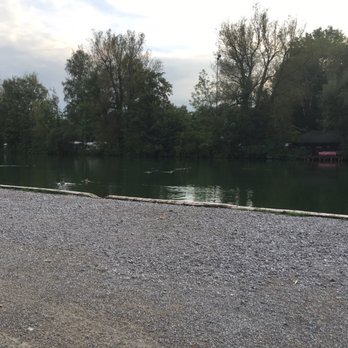 Flosslände - Local Flavor Near Me - Munich, BY