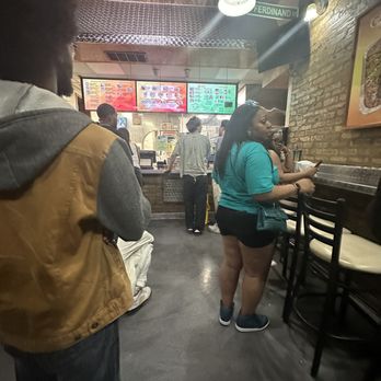 Chavas Tacos El Original - Interior 1am on Saturday night - Mexican Near Me - Chicago, Illinois Chavas Tacos El Original - Interior 1am on Saturday night - Mexican Near Me - Chicago, Illinois