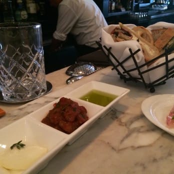 Scarpetta - Complimentary bread basket with dips- yummy! - Italian Near Me - New York, New York Scarpetta - Complimentary bread basket with dips- yummy! - Italian Near Me - New York, New York