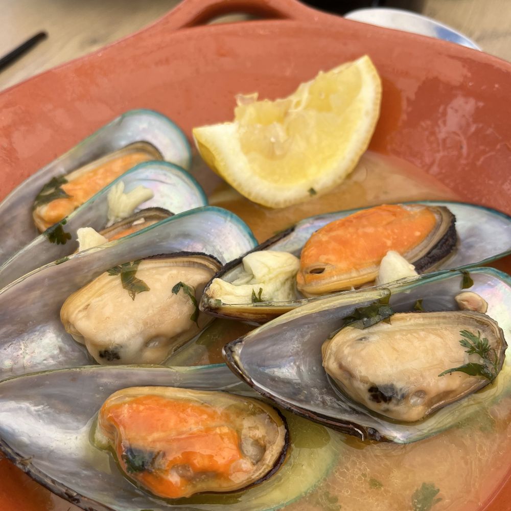 Restaurante Tropical - Mussels - Restaurants Near Me - Portimão, 08