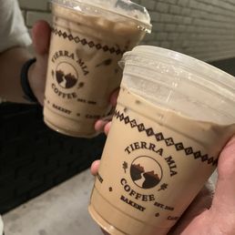 Horchata latte & cafecito cubano con leche Horchata latte & cafecito cubano con leche
