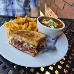 Tommy J's Grill & Catering