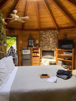 Stormking Cabins & Spa by null