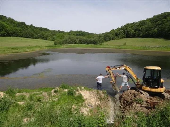 Slide of Primary Contractors