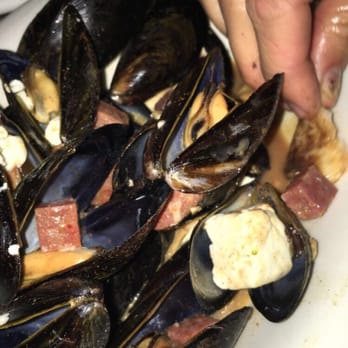 Saraghina Restaurant - Mussels - Pizza Near Me - Brooklyn, New York Saraghina Restaurant - Mussels - Pizza Near Me - Brooklyn, New York