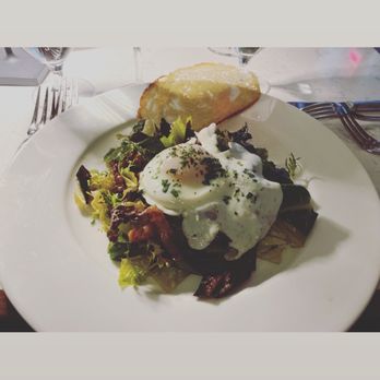 The Statler - Country salad - French Near Me - Detroit, Michigan