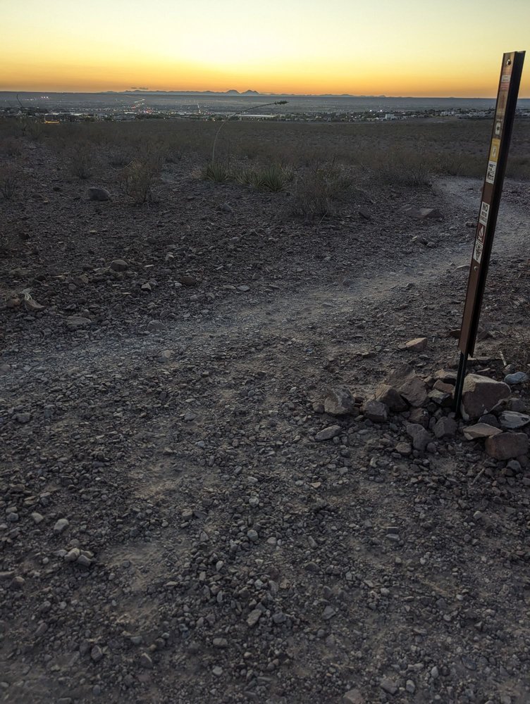 Lost Dog Trailhead Logo