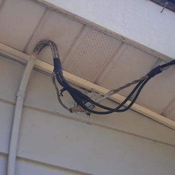 Spraggins Home Inspections - Wiring at our rental home - Spraggins Home Inspections pointed it out and recommended a repair. - Home Inspectors Near Me Spraggins Home Inspections - Wiring at our rental home - Spraggins Home Inspections pointed it out and recommended a repair. - Home Inspectors Near Me