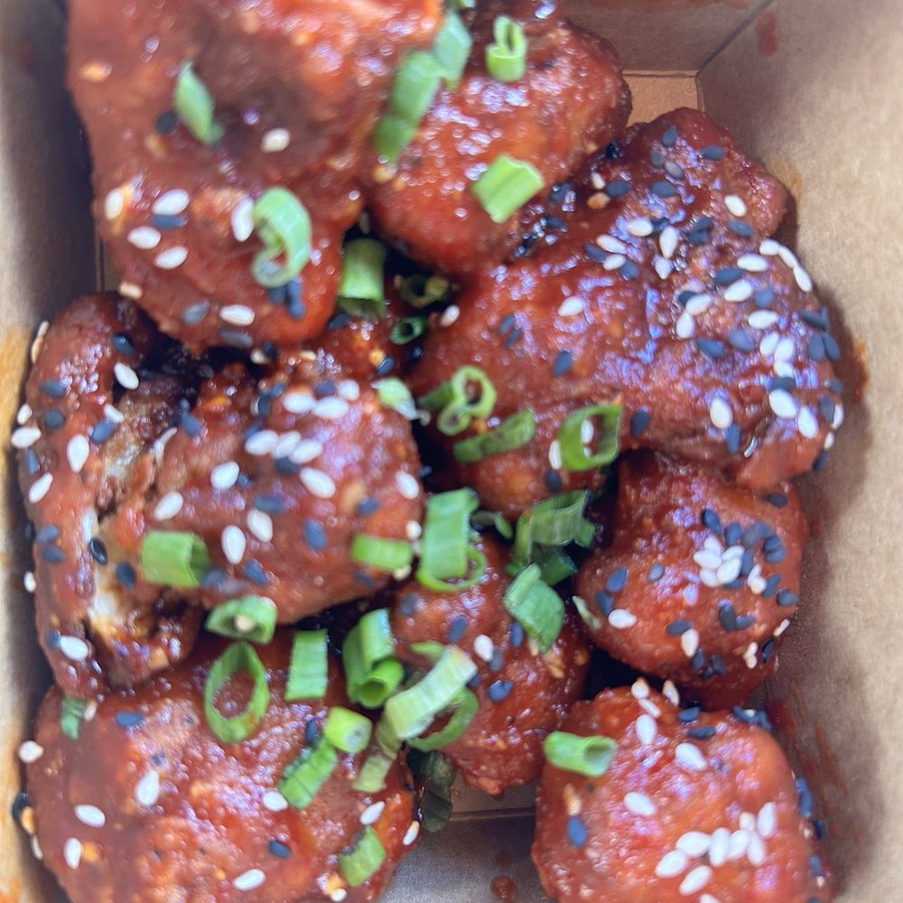 Avo - Cauliflower Wings - Gochujang style. 10.05.2025. - Cocktail Bars Near Me - Nashville, Tennessee