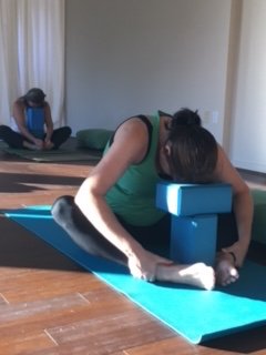 Stone Wave Yoga by null