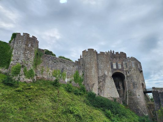 Dover Castle by null