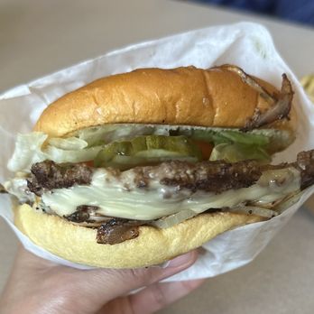 EARL Kapolei - Mushroom Single - Sandwiches Near Me - Kapolei, Hawaii EARL Kapolei - Mushroom Single - Sandwiches Near Me - Kapolei, Hawaii
