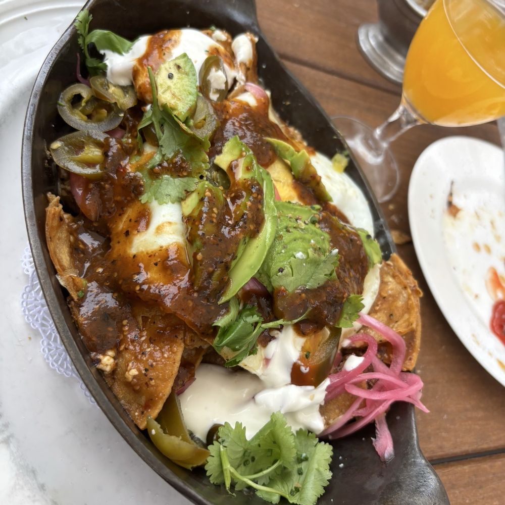 Au Cheval - Chilaquiles - Bars Near Me - Chicago, Illinois Au Cheval - Chilaquiles - Bars Near Me - Chicago, Illinois