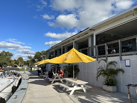 Boater's Grill by null
