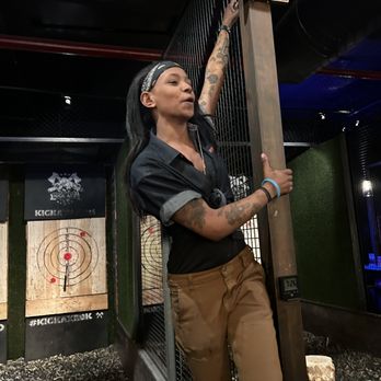 Kick Axe Throwing - Bars Near Me - Brooklyn, New York