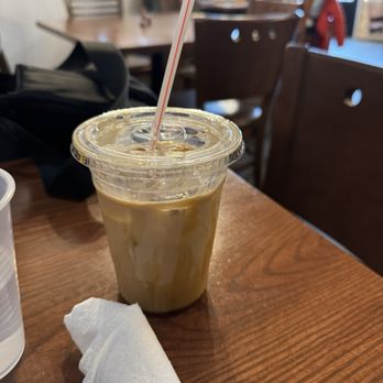 La Belle Vie Cafe - Coffee & Tea Near Me - Saint Charles, Missouri