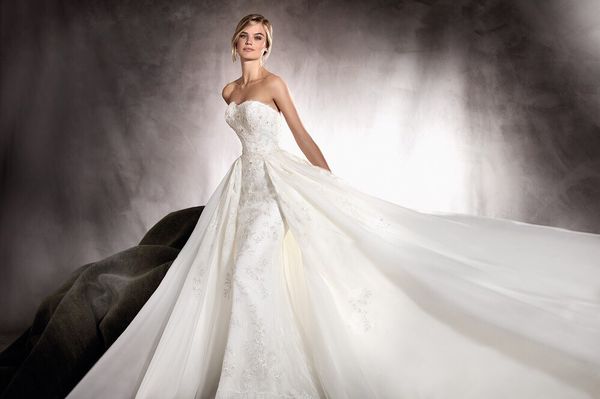 Casablanca Bridal & Formals by null