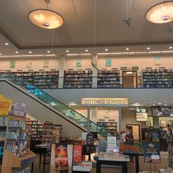 Barnes & Noble - Two story B&N
